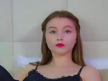 Freechat keiraace on Chaturbate