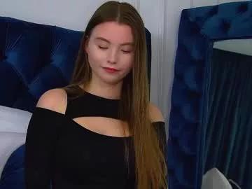 Freechat keiraace on Chaturbate