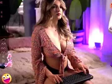 Freechat kellymathews on Chaturbate