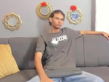 Freechat kenix_7 on Chaturbate