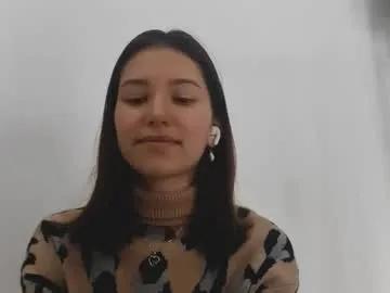 leoniacoaker — GOAL: stand up and show my outfit Hey! My name is Kris, my first day here! #shy #new #18 #young #skinny [25 tokens remaining]