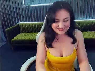 Freechat lilyfoxyy on Chaturbate