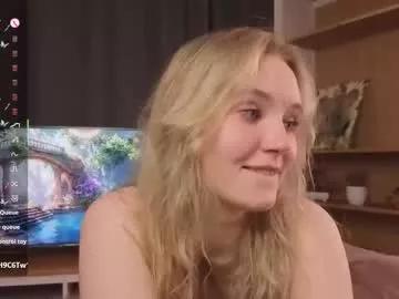 Freechat lorettacarnley on Chaturbate