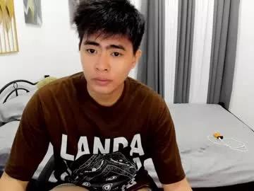 Freechat louie_cute_asian on Chaturbate