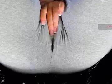 love_hard_kiru — #squirt  #cum #cameltoe #pants