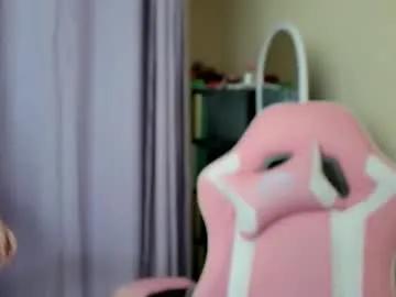 Freechat lovely_leah23 on Chaturbate