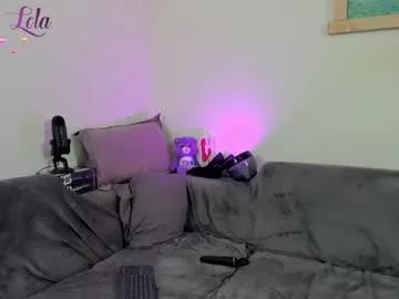 Freechat lovelylola_fr on Chaturbate