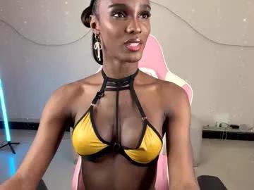 Away luanarisque on Chaturbate