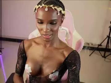 Away luanarisque on Chaturbate