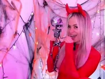 luna_marquez_ — Welcome to my room, have fun with me  - Multi Goal: Oil in the ass + 10 spanks [80 tokens left] #fuckmachine #bigass #latina #squirt #white #anal