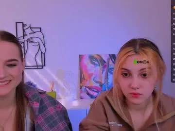 luna_tin — GOAL: flash bra 300 [973 tokens remaining] Welcome to my room! #girls #18 #lovense #pvt #sph