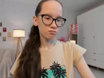 Freechat lynettebails on Chaturbate