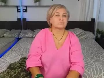 marta_wils — #hotmilf #hotmom #new #footfetish #domi