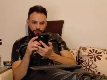 Freechat master_roberto333 on Chaturbate