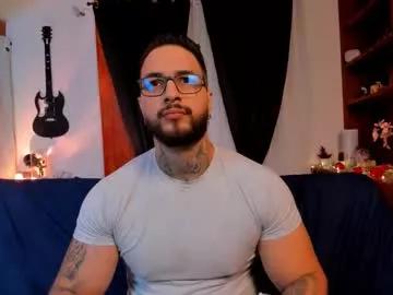Freechat max_dic1 on Chaturbate