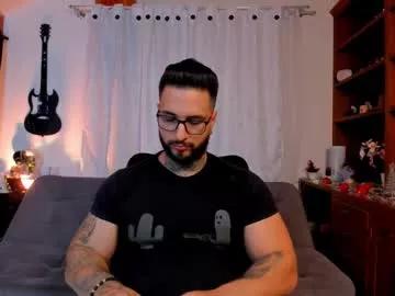 Freechat max_dic1 on Chaturbate