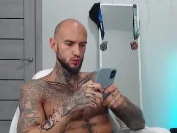 maxi_foxxx — GOAL: For a good day [2000 tokens remaining] Follow me #daddy  #feet  #master #bigcock #muscle