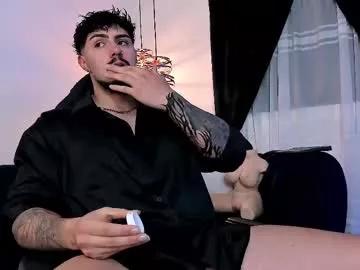 Freechat maximo_rodriguez on Chaturbate