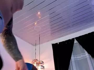 Freechat maximo_rodriguez on Chaturbate