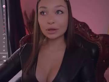 Freechat missmerciless on Chaturbate