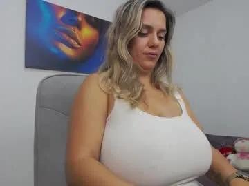 Freechat natashaboobs on Chaturbate