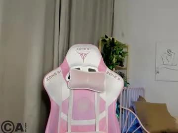 nicole_charm — GOAL: wet show #bigass #18 #lovense #boobs #skinny [271 tokens remaining]