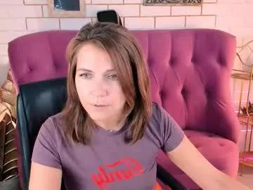 nicolehits — GOAL: Tip if you have fantasies about me [200 tokens remaining] Welcome to my room! Dont be shy to write me! #tease  #nonude #milf #mommy  #skinny