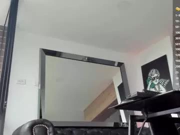 Freechat pretur_crubaa on Chaturbate