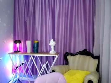 Freechat queen_a_n_i on Chaturbate