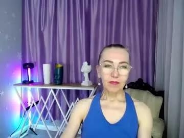 Freechat queen_a_n_i on Chaturbate