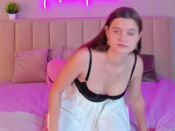 renesmy_black — GOAL: Take off top [19 tokens remaining] welcome to my hot show I like dirty talk, striptease, playing with dildo, orgasm #natural #teen #daddysgirl #german #ahegao