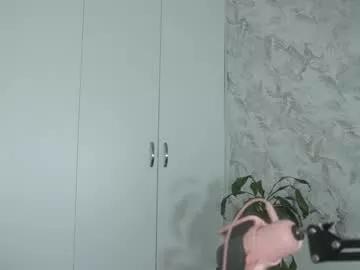 Freechat roselinedior on Chaturbate