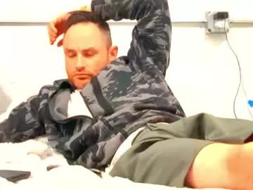 Freechat ryanj1zz on Chaturbate