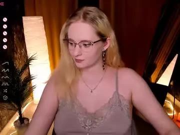 sheslinki on Chaturbate 