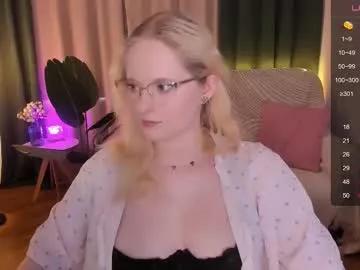 sheslinki on Chaturbate 