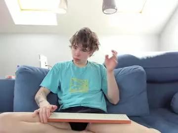 Freechat yen2025 on Chaturbate