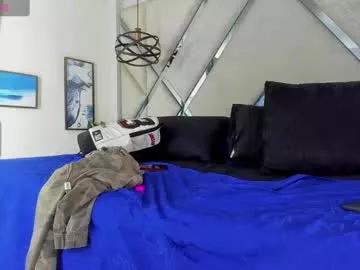 yiyo10_ on Chaturbate 