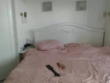 Freechat yogamilf1 on Chaturbate