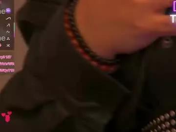 Freechat zoemesmerizee on Chaturbate