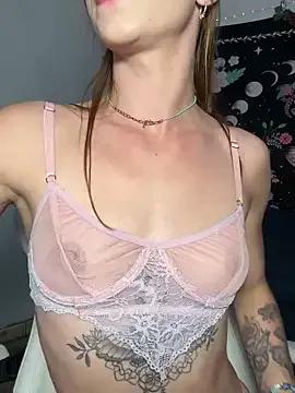 Freechat ---Red-haired-Fox--- on StripChat