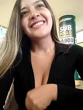 alana_69 on StripChat 
