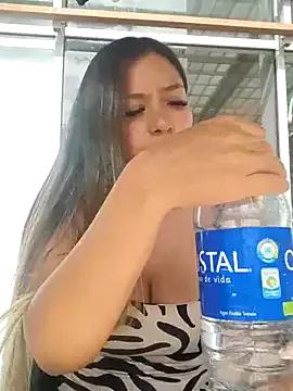 alana_69 on StripChat 