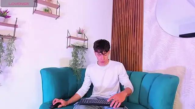 Freechat AlessandroDybala on StripChat