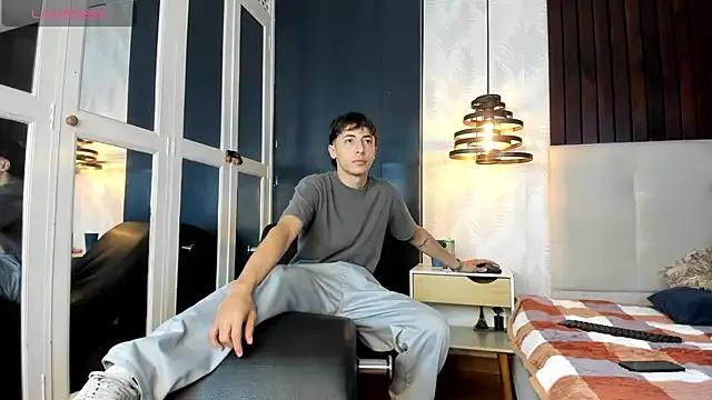 Freechat AlessandroDybala on StripChat