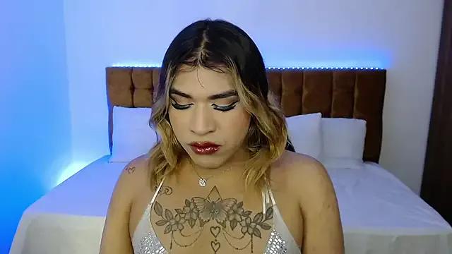 alexiaaross — Let me fuck very strong