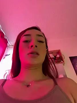 Freechat ariiel_ on StripChat