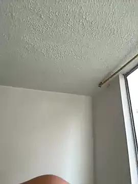 Freechat ariiel_ on StripChat