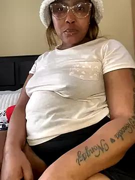 Freechat BADFATASS85 on StripChat