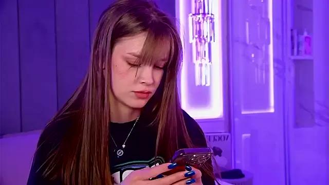 BellaSecrett — play with pussy