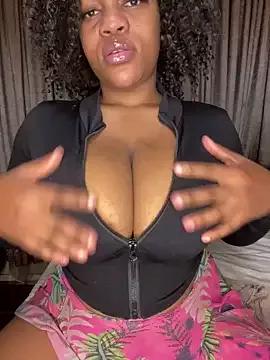 Freechat Boneca25 on StripChat